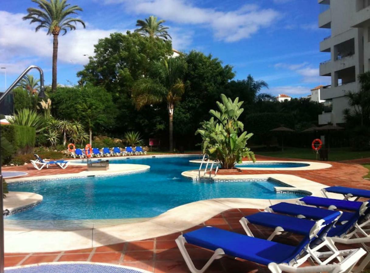 Puerto Banus With Private Garden Apartment Marbella Exterior photo