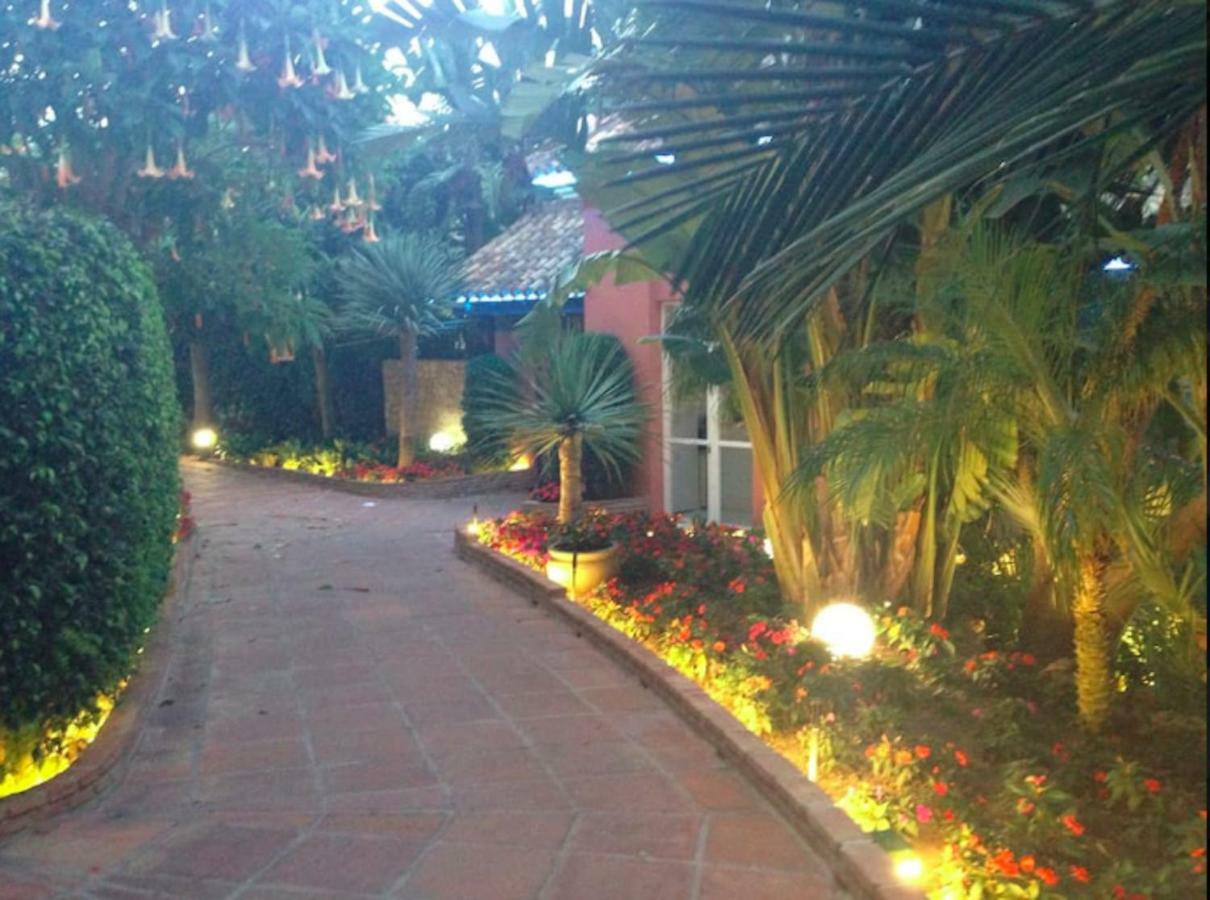 Puerto Banus With Private Garden Apartment Marbella Exterior photo